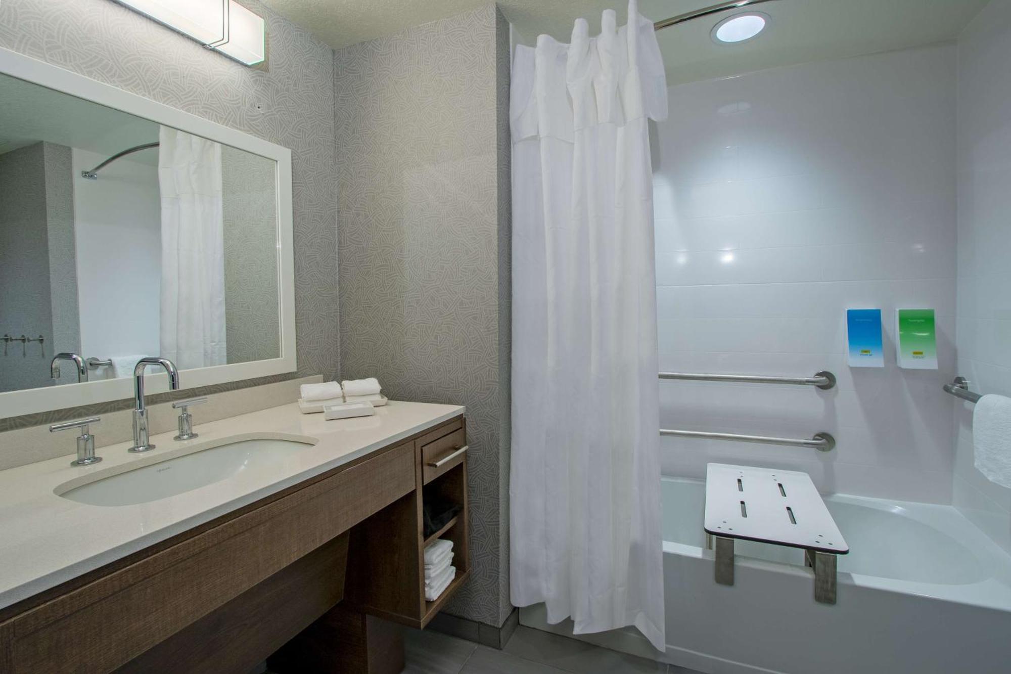 Home2 Suites By Hilton Grove City Columbus Экстерьер фото