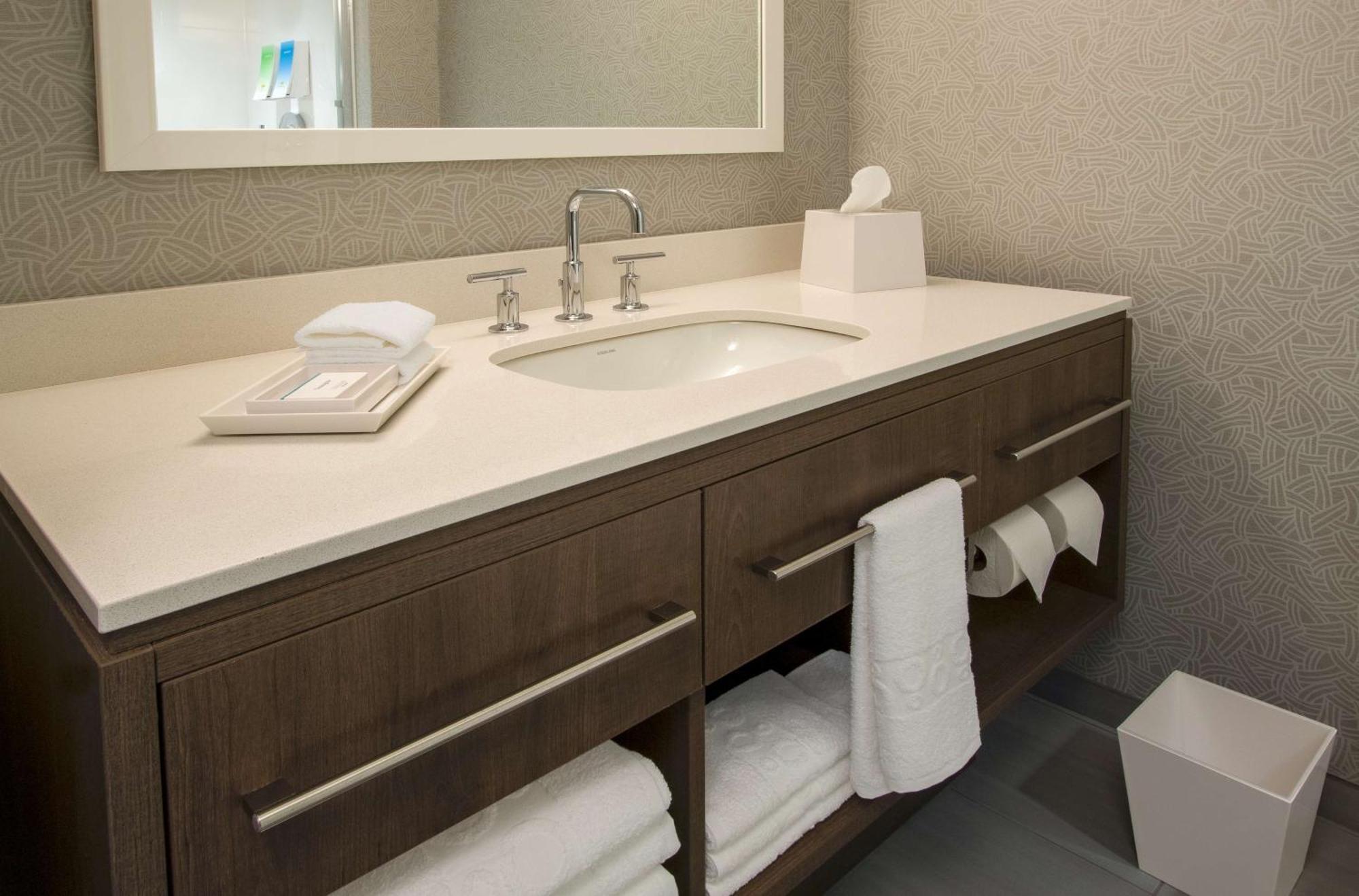Home2 Suites By Hilton Grove City Columbus Экстерьер фото
